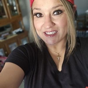 Meet your Posher, Roxanna